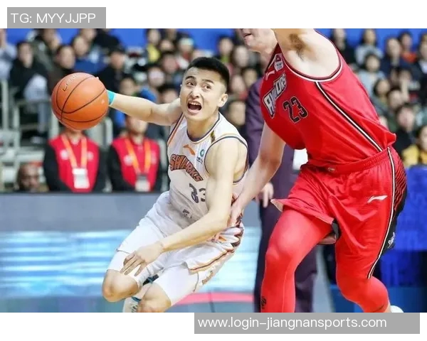 体育实时数据深入分析上海网球队边路渗透战术的技巧与应用 体育实时数据深入分析上海网球队边路渗透战术的技巧与应用