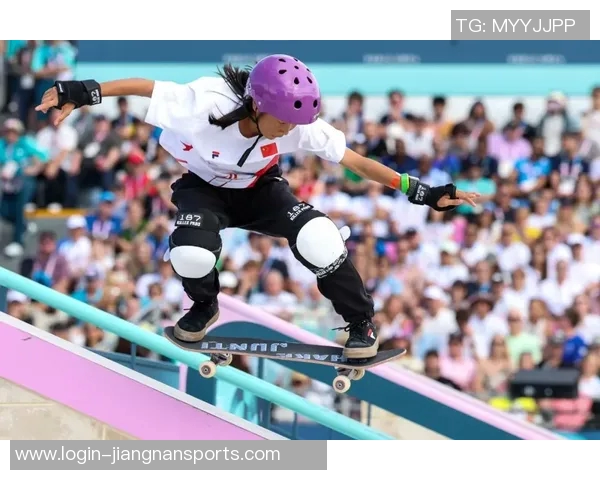 实时新闻深圳滑板队在世界滑板锦标赛中的团队协作表现精彩纷呈值得赞赏